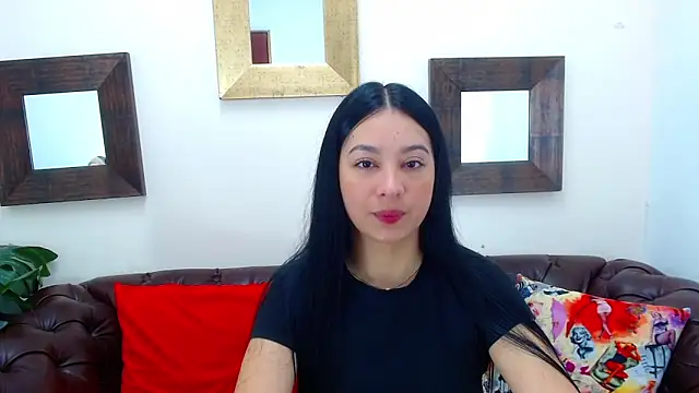 Lila Pinky online show from 02.28.25