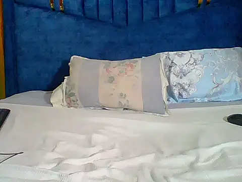 QueenMelisa online show from 07.15.26