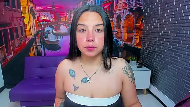 Snapshot of Small_naughty_ chatting on 03.04.26 Small naughty online show from 03.04.26