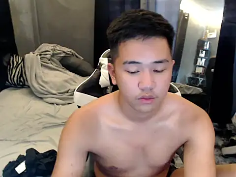 xgregor07 online show from 10.27.25