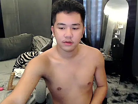 xgregor07 online show from 11.03.25