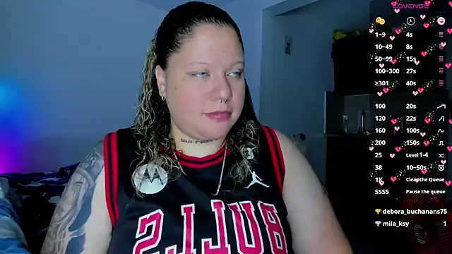 Snapshot of mariana_maze chatting on 01.30.25 mariana maze online show from 01.30.25