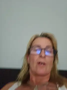 Snapshot of Steffi45 chatting on 07.14.26 Steffi45 online show from 07.14.26