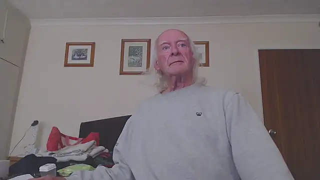 WaverlyKernow online show from 10.04.25