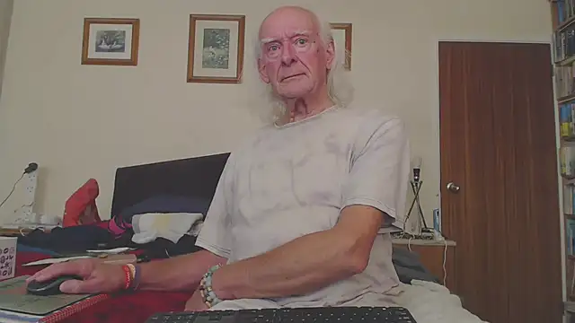 WaverlyKernow online show from 10.14.25