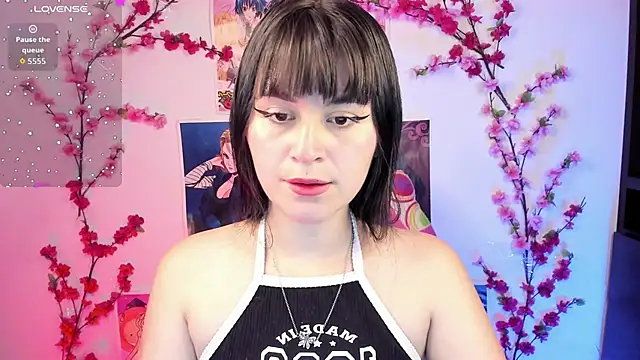 Snapshot of honeykitty_777 chatting on 09.27.25 honeykitty 777 online show from 09.27.25