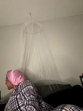 Lickplayofficial online show from 11.21.25