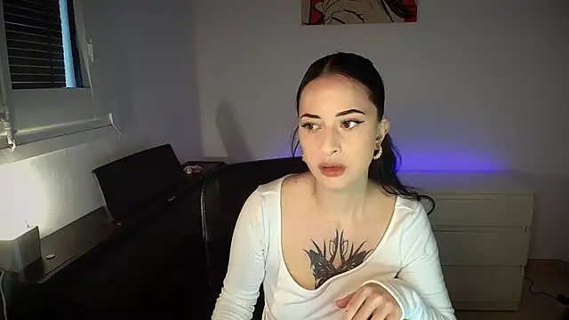 Windy butterfly online show from 12.02.25