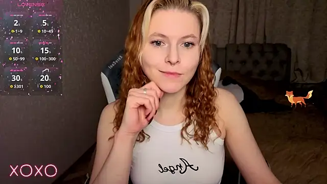 Snapshot of rocky_foxy chatting on 10.15.25 rocky foxy online show from 10.15.25