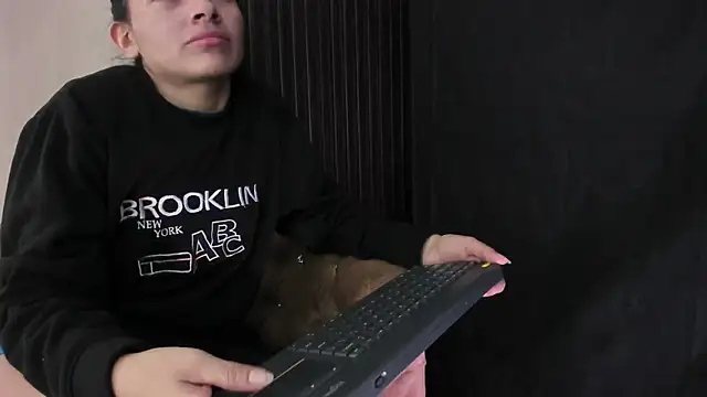  shantal smith online show from 03.26.26