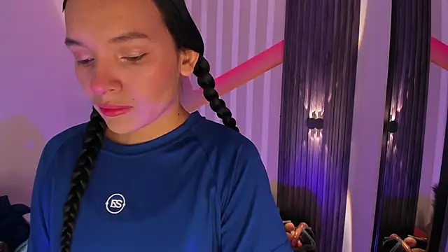  shantal smith online show from 05.06.26