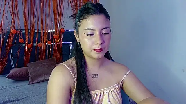 Snapshot of Lia_14_ chatting on 11.19.25 Lia 14 online show from 11.19.25