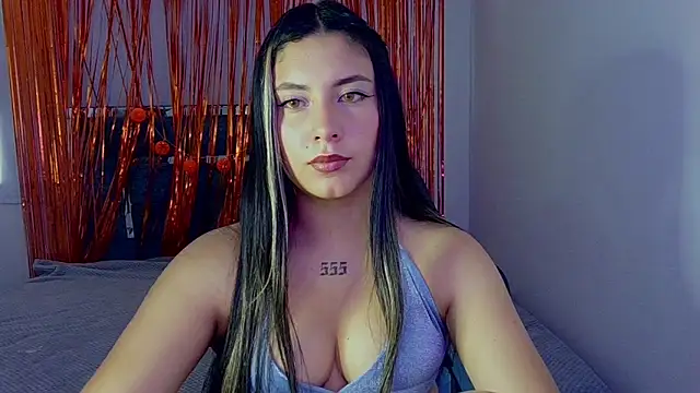 Snapshot of Lia_14_ chatting on 11.20.25 Lia 14 online show from 11.20.25