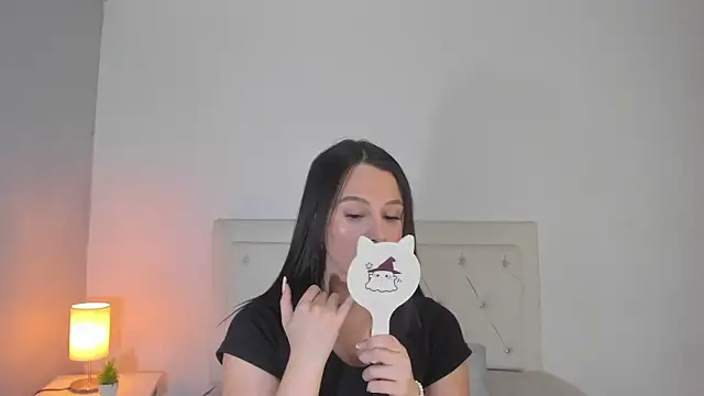 MELISSA ALVAREZ online show from 11.21.25