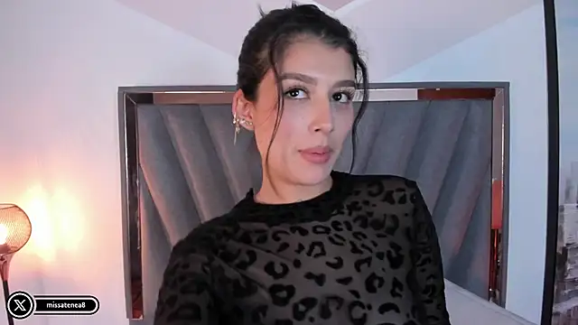 Snapshot of missatenea chatting on 02.11.25 missatenea online show from 02.11.25