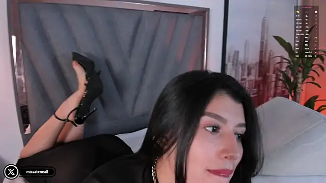 Snapshot of missatenea chatting on 03.15.25 missatenea online show from 03.15.25