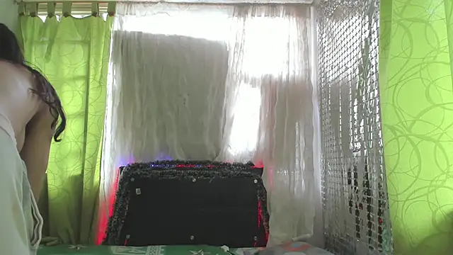 Snapshot of Megan_Miles02 chatting on 12.29.24 Megan Miles02 online show from 12.29.24