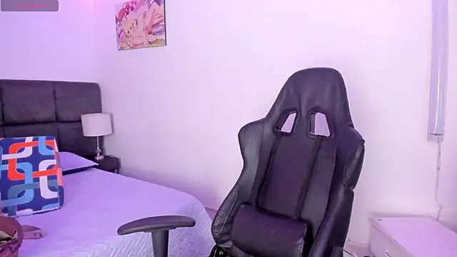 Megan Miles02 online show from 11.18.25