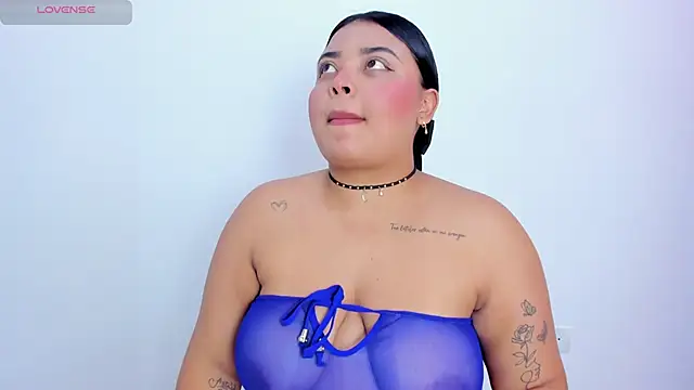 Emily cooper20 online show from 01.11.25