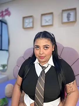 Emily cooper20 online show from 10.14.25