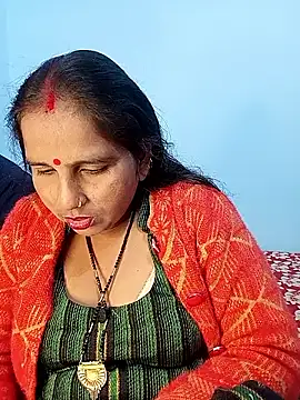 Snapshot of reemacouple007 chatting on 12.19.25 reemacouple007 online show from 12.19.25