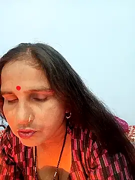 Snapshot of reemacouple007 chatting on 12.21.25 reemacouple007 online show from 12.21.25