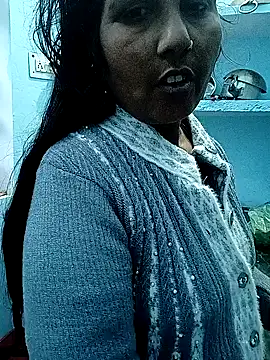 Snapshot of reemacouple007 chatting on 12.23.25 reemacouple007 online show from 12.23.25