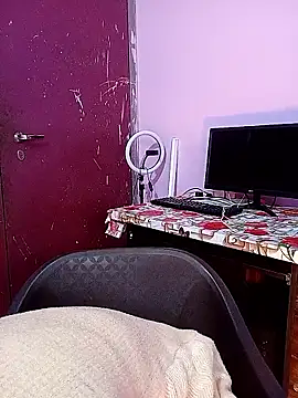 Snapshot of reemacouple007 chatting on 01.13.26 reemacouple007 online show from 01.13.26