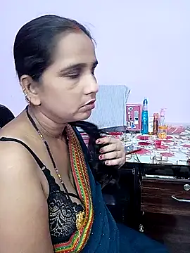 Snapshot of reemacouple007 chatting on 07.13.26 reemacouple007 online show from 07.13.26