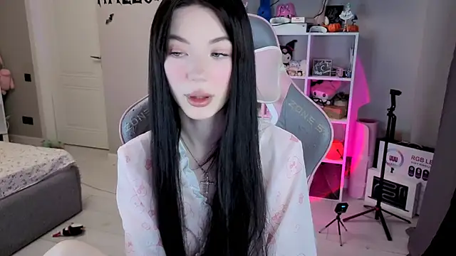 Aliceblush online show from 11.17.25