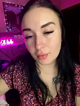 Snapshot of Roxana_Bell chatting on 12.04.24 Roxana Bell online show from 12.04.24