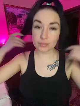 Snapshot of Roxana_Bell chatting on 01.18.25 Roxana Bell online show from 01.18.25