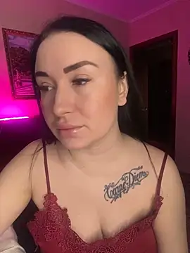 Snapshot of Roxana_Bell chatting on 01.22.25 Roxana Bell online show from 01.22.25
