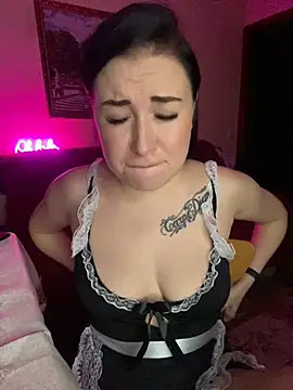 Snapshot of Roxana_Bell chatting on 02.21.25 Roxana Bell online show from 02.21.25