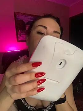 Snapshot of Roxana_Bell chatting on 02.25.25 Roxana Bell online show from 02.25.25