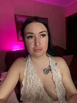 Snapshot of Roxana_Bell chatting on 03.06.25 Roxana Bell online show from 03.06.25