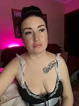 Snapshot of Roxana_Bell chatting on 03.12.25 Roxana Bell online show from 03.12.25