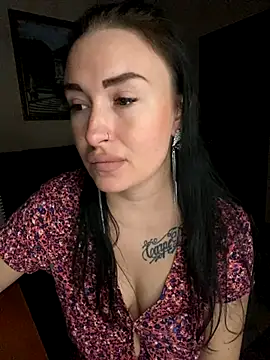 Snapshot of Roxana_Bell chatting on 10.02.25 Roxana Bell online show from 10.02.25