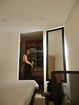 tata laima   online show from 10.31.25