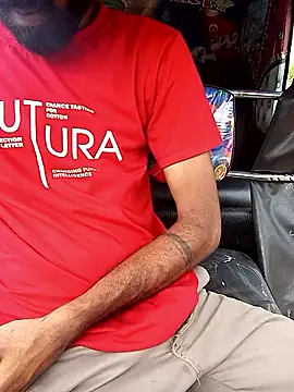 Snapshot of DulajThushara2468 chatting on 01.12.26 DulajThushara2468 online show from 01.12.26