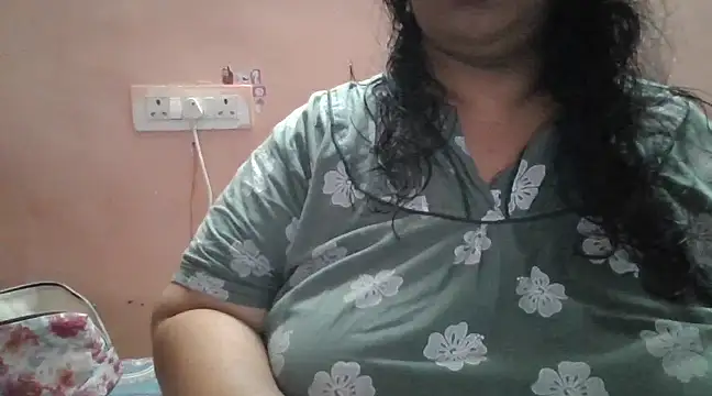 Snapshot of Ravina_patil1 chatting on 01.21.25 Ravina patil1 online show from 01.21.25