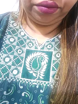 Ravina patil1 online show from 11.17.25