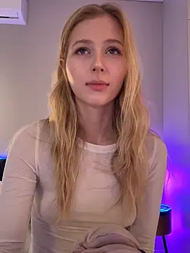 LunaRase online show from 04.11.26