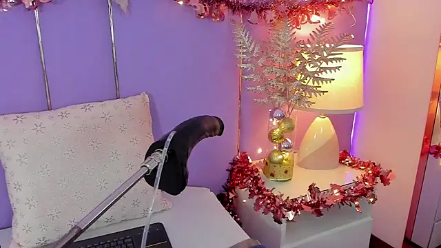 SophyRuiz  online show from 12.18.25