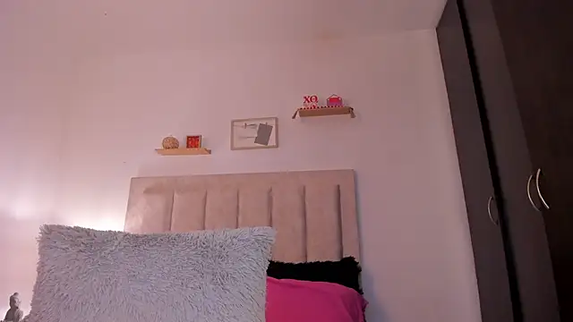 Avaline Blancx online show from 03.04.25