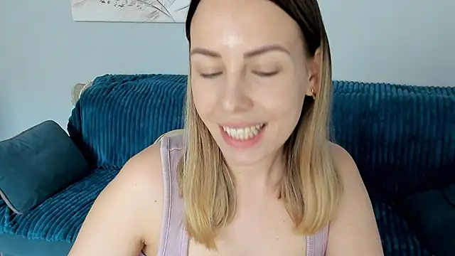Snapshot of Mia_shy1 chatting on 01.21.25 Mia shy1 online show from 01.21.25