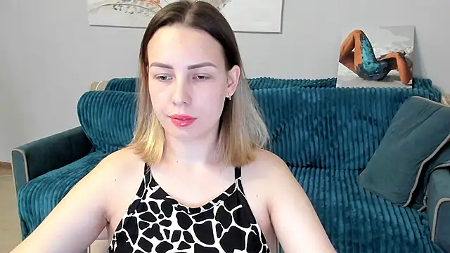 Snapshot of Mia_shy1 chatting on 03.20.25 Mia shy1 online show from 03.20.25