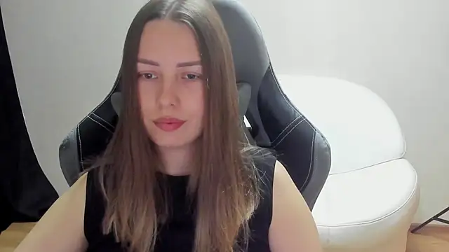 Mia shy1 online show from 06.04.26