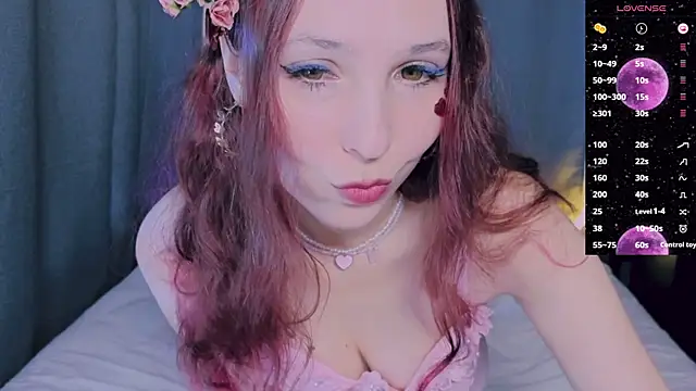 Snapshot of Lucy_Millss chatting on 02.15.25 Lucy Millss online show from 02.15.25