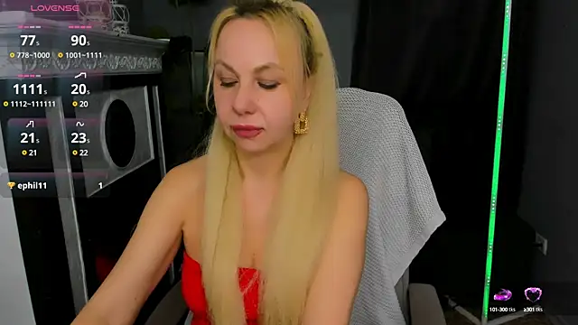 Snapshot of Anny_Jey_ chatting on 03.05.25 Anny Jey online show from 03.05.25